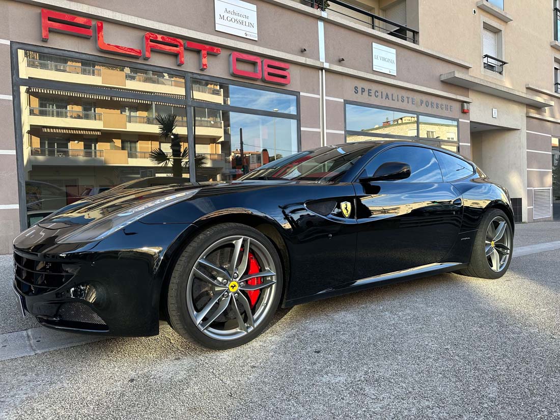 FERRARI FF 6.3 V12 660cv Coupé / Sport Car 12/2011