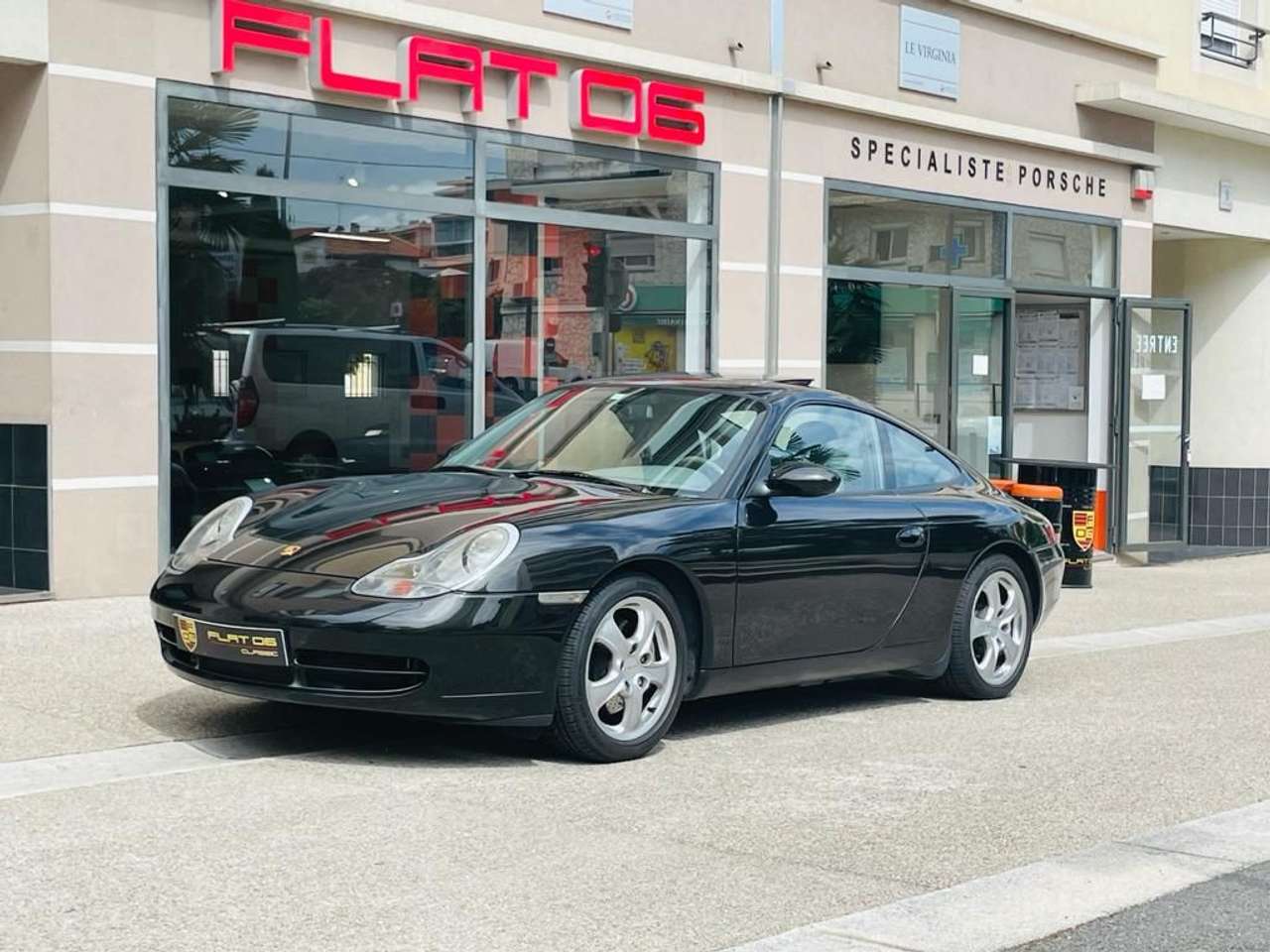 PORSCHE 996 Carrera 4 3.4 300cv Coupé / Sport Car 05/2001