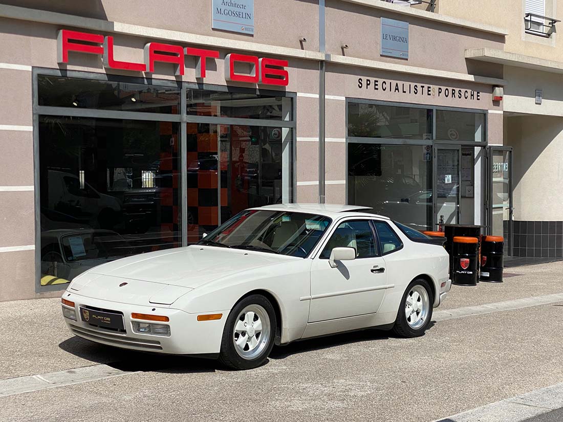 PORSCHE 944 Turbo 2.5 220cv Coupé / Sport Car 07/1986