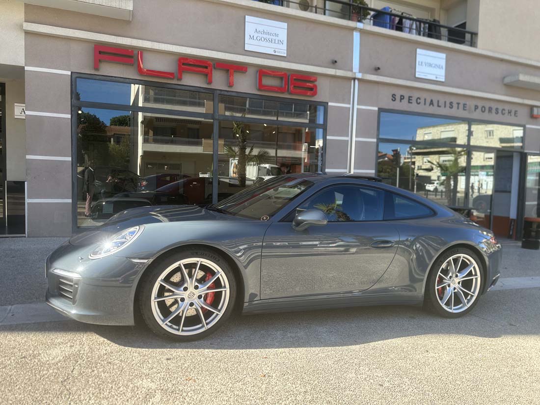 PORSCHE 991 II Carrera 4S 3.0 420cv Coupé / Sport Car 12/2015